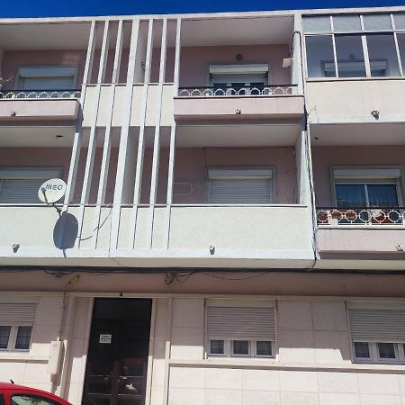 Lisbon Traditional T2 With Balcony In Damaia, Lisbon Amadora Exterior foto